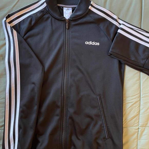 Adidas - Picture 1 of 3